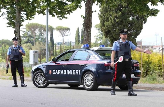 Giovani arrestati con l’accusa di traffico e detenzione di stupefacenti