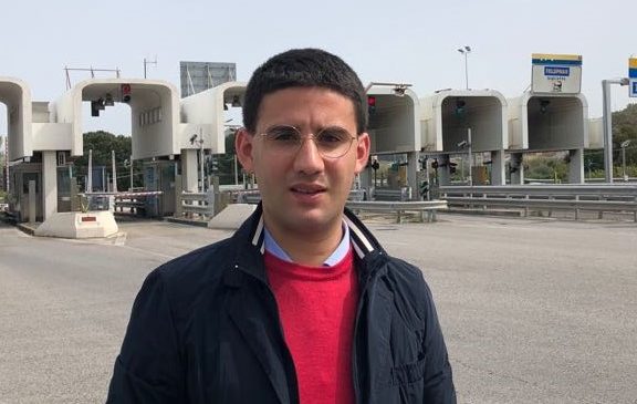 L’EX CONSIGLIERE COMUNALE, CALDERONE ALESSIO “SI SCAGLIA” CONTRO IL CAS E TUTTI I PARLAMENTARI NAZIONALI E REGIONALI MESSINESI PER LE DISASTROSE CONDIZIONI DELLE AUTOSTRADE SICILIANE