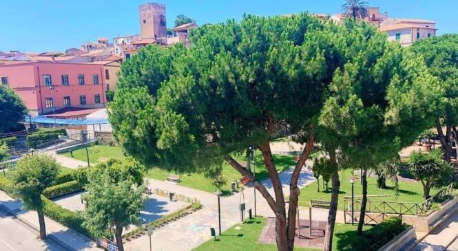 BROLO – INTITOLATA AL DOTT. GAROFALO LA VILLA COMUNALE