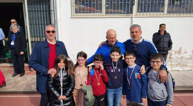 Brolo  Trionfa ai Campionati Scolastici di Scacchi 2025: Campioni e Vicecampioni Provinciali!